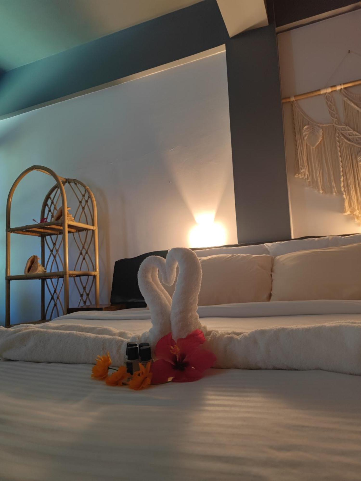 ג'נרל לונה Daluyong Beach Resort מראה חיצוני תמונה